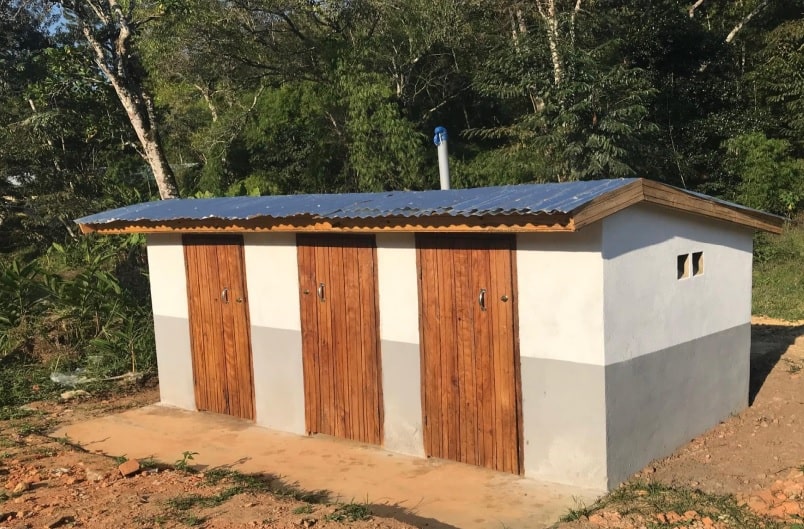 Photo de la maternité de brousse à Madagascar cofinancée par Axelle Expertise - Cabinet expertise comptable à Compiègne